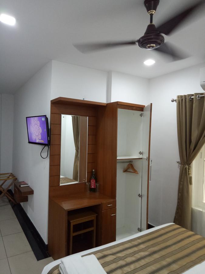 Pgs Inn Kochi Εξωτερικό φωτογραφία